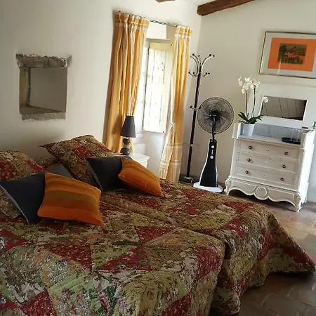 Bed & Breakfast D'hotes - Mas De Louise